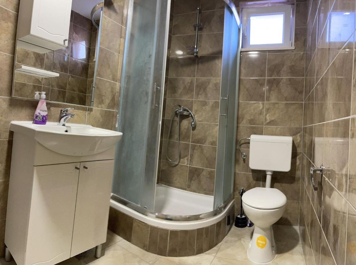 Apartmani Zuti Neum Eksteriør bilde