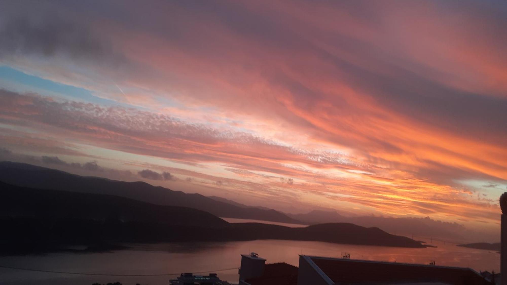 Apartmani Zuti Neum Eksteriør bilde